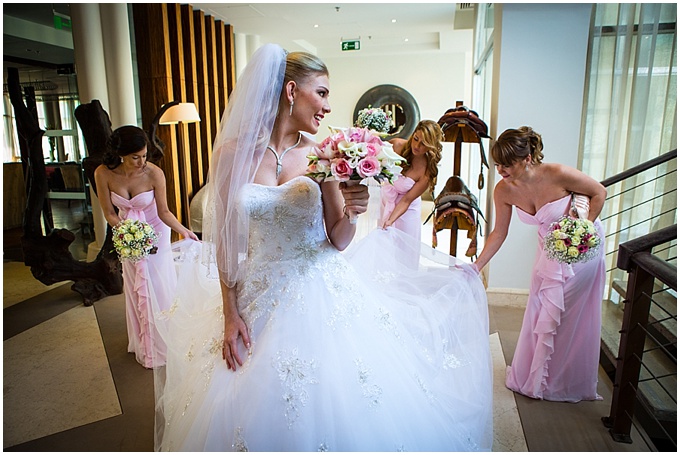 Dubai Wedding - Photography by Blue Eye Picture - Planner - Fabulous Day